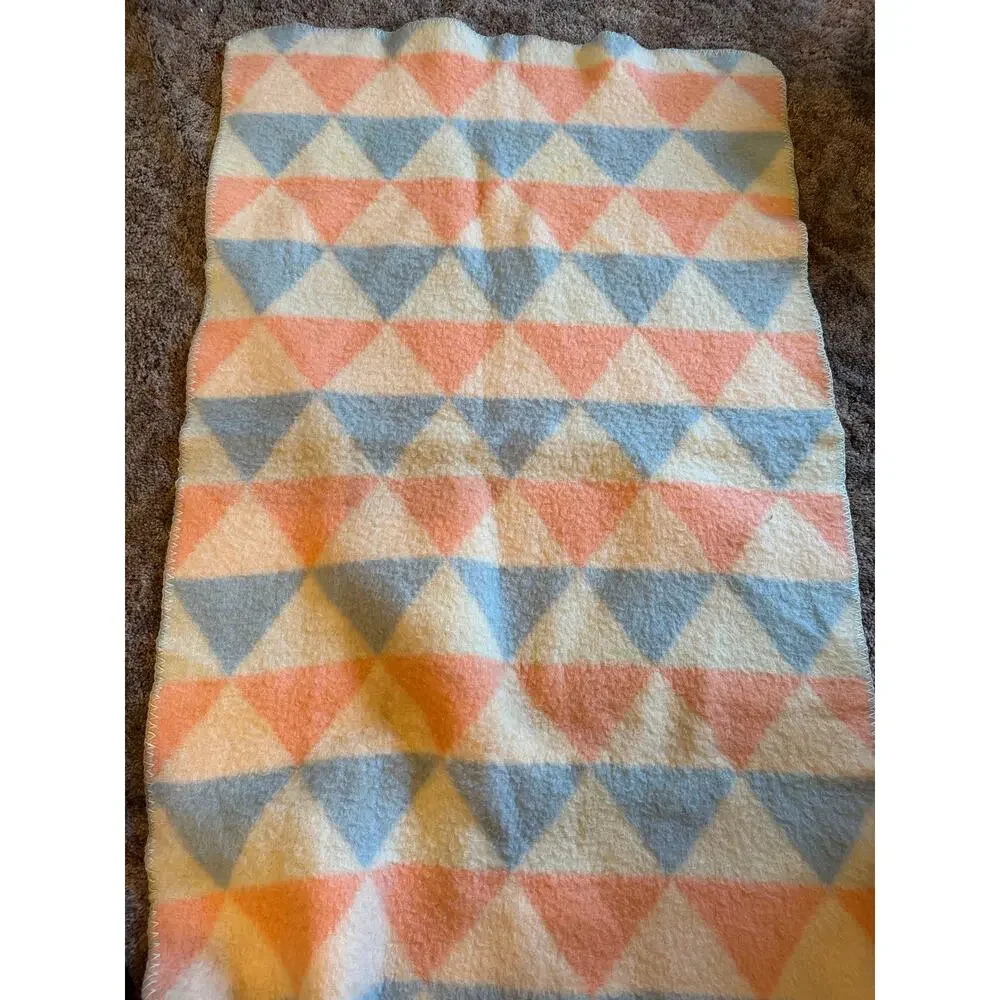 Vintage AaBe Mill Dutch 100% Pure New Wool Blanket Pastel Geometric Triangles